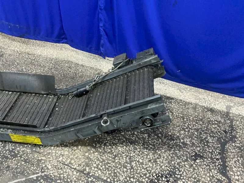 140 X15 INCLINED CHIP CONVEYOR