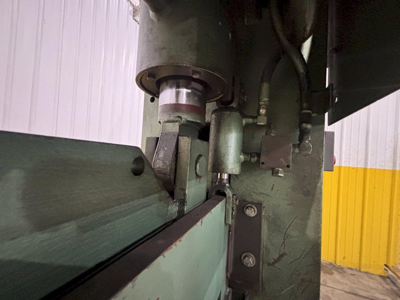 8&#039; X 1/4&quot; BETENBENDER HYDRAULIC POWER STEEL SQUARING SHEAR: STOCK #23332