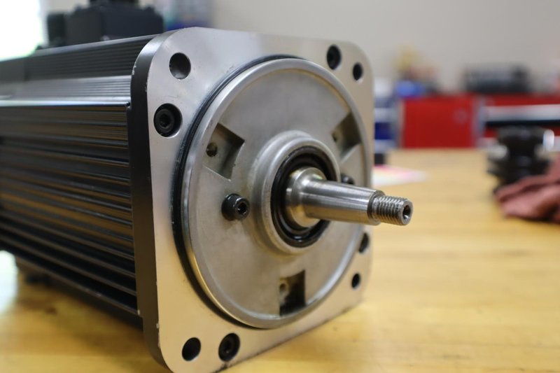 Used Haas Yaskawa USAGED-05AS1S AC Servo Motor