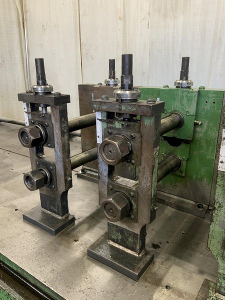 8 STAND X 2" DAHLSTROM MODEL 400-16 OB ROLL FORMER: STOCK #80948