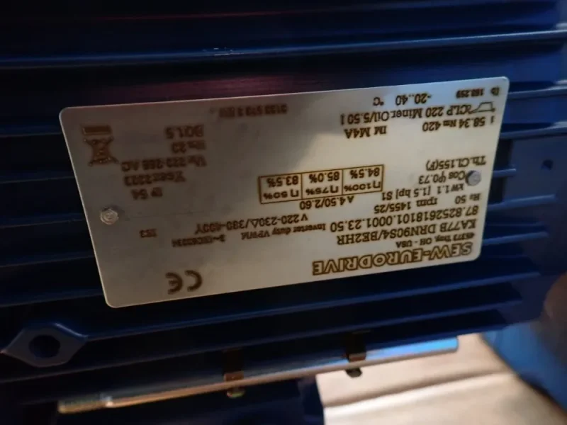 SEW EURODRIVE 1.5HP GEAR MOTOR  -  KA77B DRN90S4/BE2HR