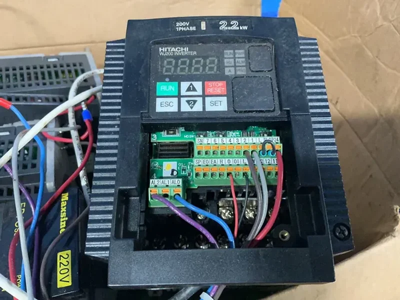 MAXSINE, HITACHI, SERVO AUTOMATION MISC. ELECTRICAL EQUIPMENT