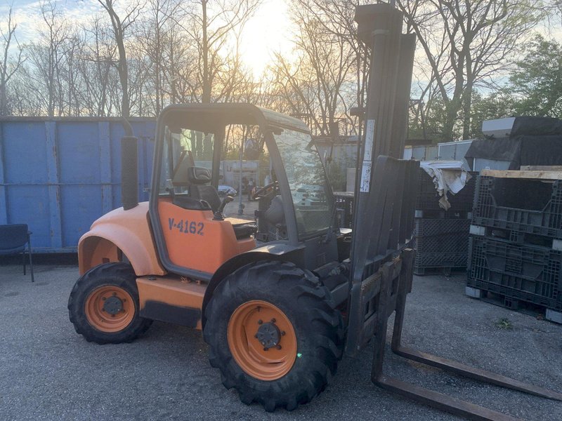 AUSA Model CH 250 X4 Rough Terrain Fork Lift 5500 lbs capacity