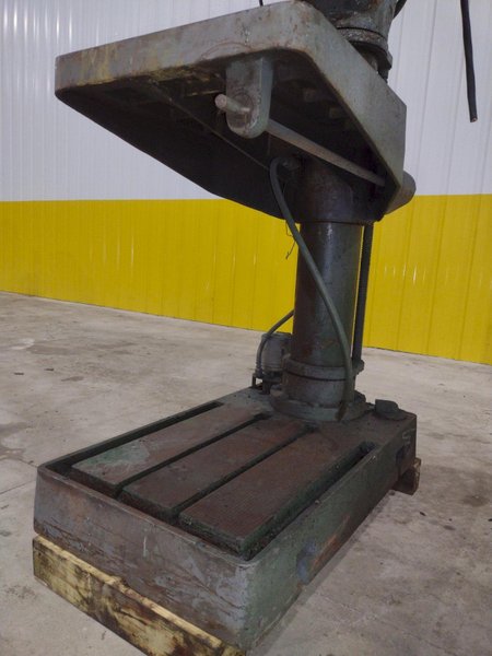 30" SUMMIT MODEL #59R GEARED HEAD DRILL PRESS WITH POWER FEED: STOCK #20753