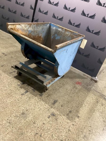 SELF DUMPING HOPPER USED