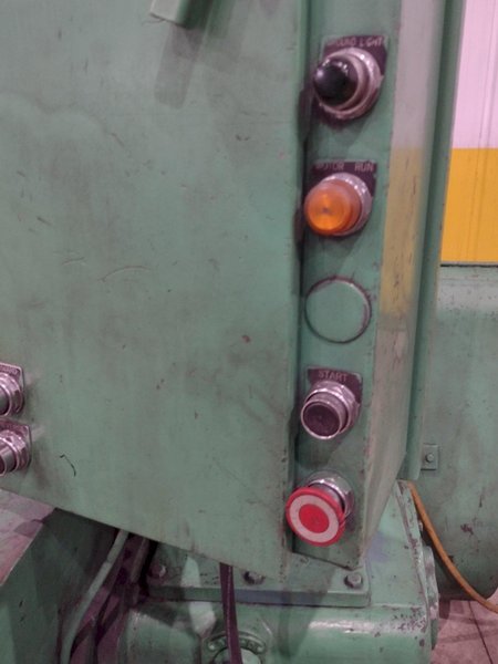 8&#039; X 1/4&quot; WYSONG MODEL #825 MECHANICAL POWER SQUARING SHEAR: STOCK #23635