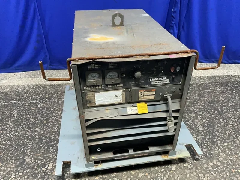 Lincoln Electric 1000 A Welder - Dc-1000