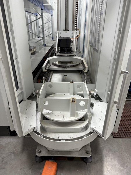 Used 2015 Grob G550 5-Axis CNC Horizontal Machining Center For Sale with 10 Station Pallet Pool
