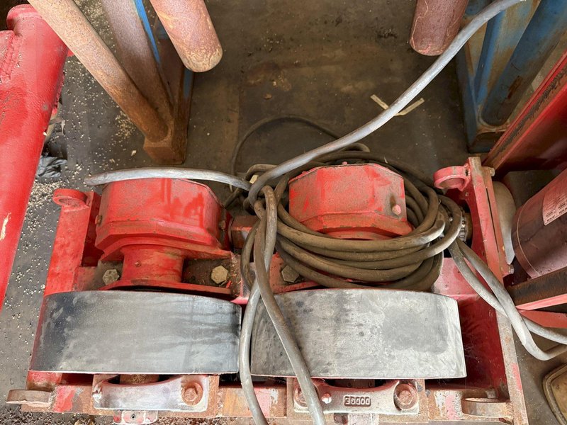 20 Ton Weldwire Short Frame MICARTA Turning Rolls