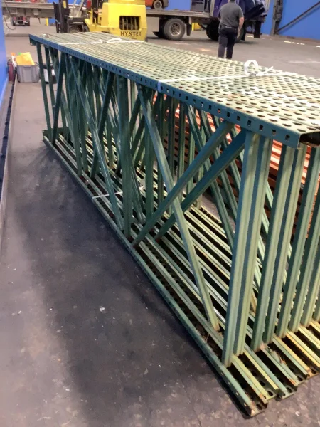 42" x 144" PALLET RACKING  -  TEARDROP