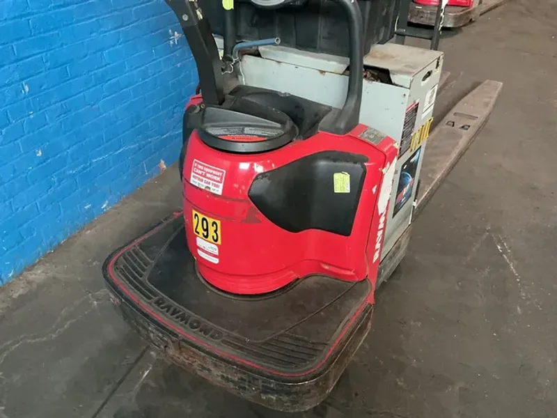 Raymond  8000 Lbs  Electric Pallet Jack  - 8410