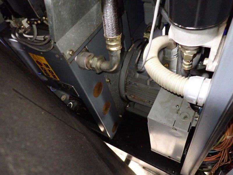 ATLAS COPCO 15 HP AIR COMPRESSOR  -  GA11