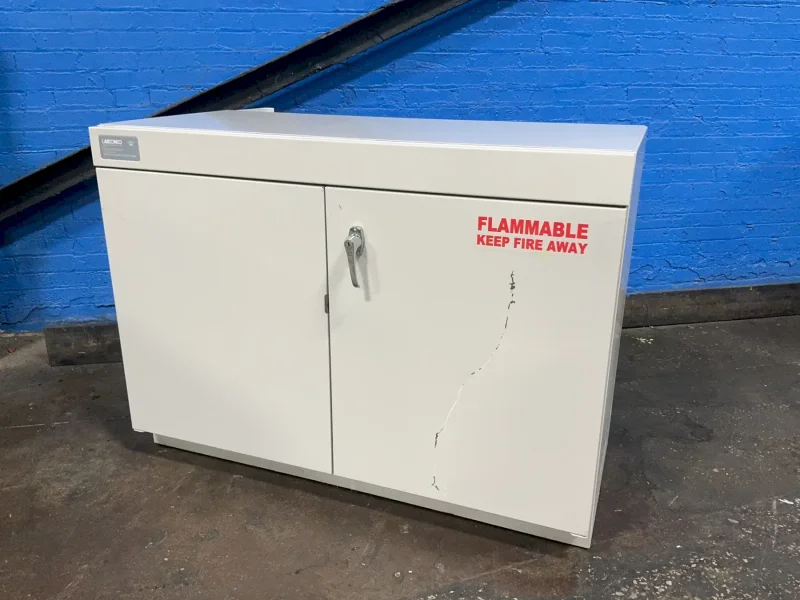 LABCONCO 45 GAL / 48”X22”X32” PROTECTOR SOLVENT STORAGE FLAMMABLE CABINET  -  9902000