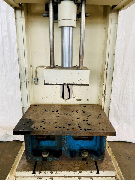 20 TON REMIREMONT PHC20VAR C FRAME HYDRAULIC PRESS. STOCK # 1266020