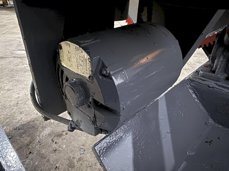 3,000 LBS READCO - UNIQUE MODEL #UPC-30-6 MC POWERED WELDING POSITIONER: YOBRO #25846