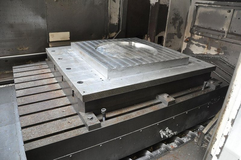 Huron KX 20 X: 1200 - Y: 1000 - Z: 550 mm CNC