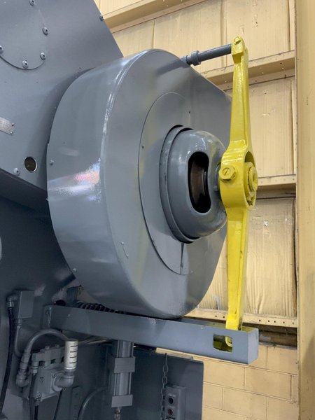 225 TON X 14' CINCINNATI PRESS BRAKE: STOCK #81401