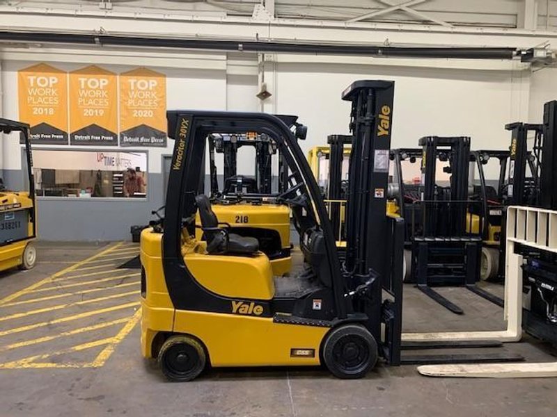 Yale  GC030VX,Price:  $13,530,Type:  Class 4 - I.C.E. Cushion,Year: 2011