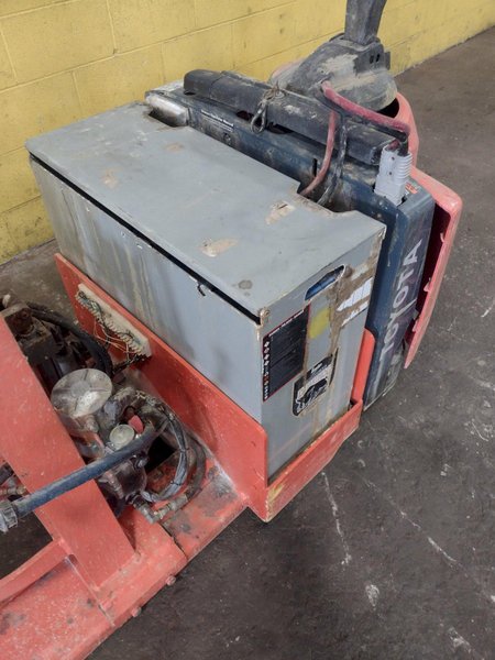 3 TON 6000 LBS TOYOTA MODEL 8HBW30 WALK BEHIND TRANSPORT TRUCK: STOCK #16544