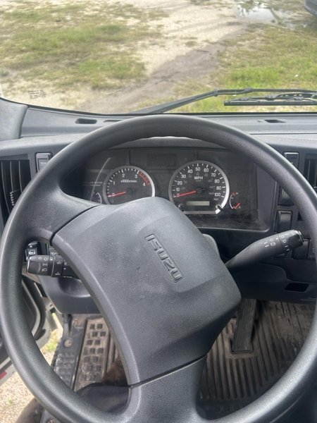 Isuzu NRR 19’ Rollback Tow Truck, 2023 – Diesel, Automatic 19,500 GVWR