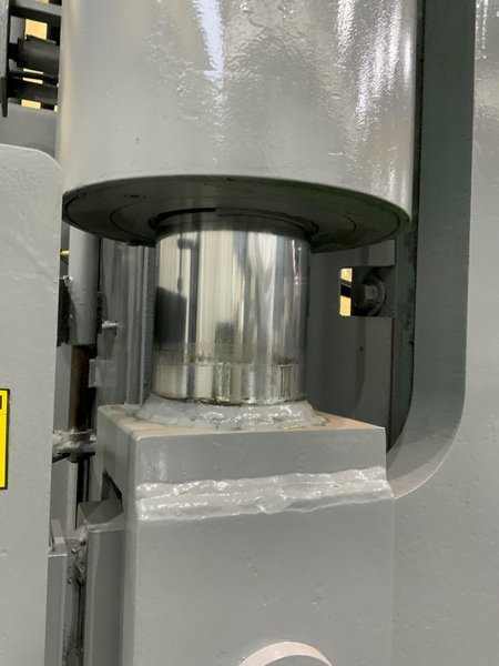 240 TON X 10' BETENBENDER HYDRAULIC PRESS BRAKE: STOCK #80836