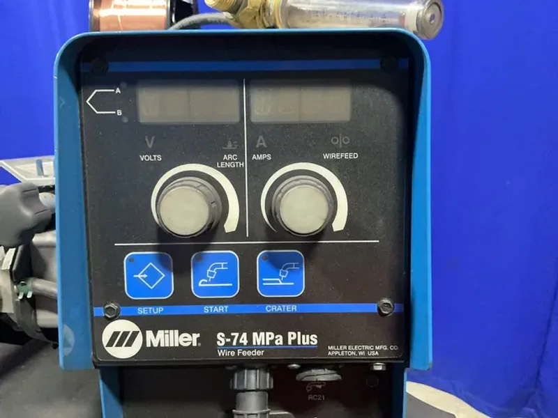 Miller 450 Amp Welder   -  Invision 450 Mpa