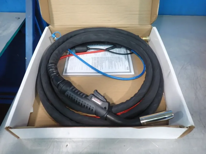 LINCOLN ELECTRIC 500 A, 15 FT MAGNUM PRO 500 WATER COOLED MIG WELDING GUN  -  K4522-2-10-564
