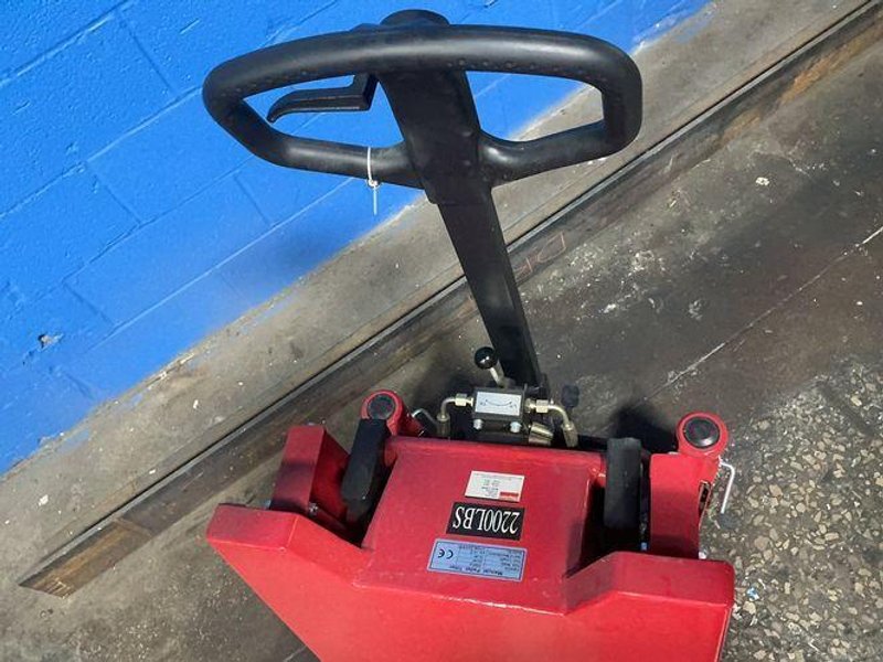 DAYTON 2200LBS MANUAL PALLET TILTER   -  33W285