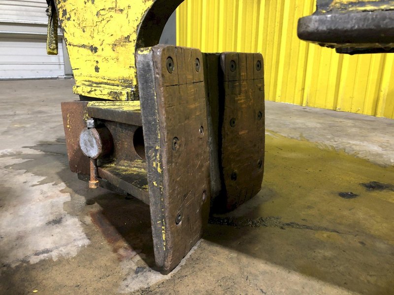 13,000 LB 6.5 TON BRADLEY SINGLE RIM VERTICAL COIL LIFTING TONG SCISSOR TYPE COIL LIFT: STOCK #15817