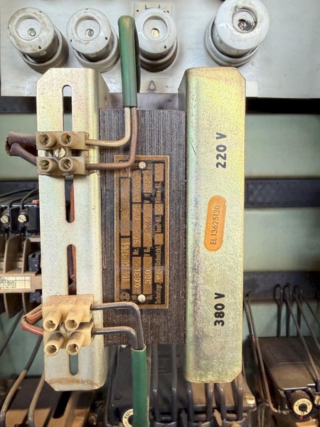 36" X 168" NILES N6/4000 HEAVY DUTY ENGINE LATHE. STOCK #1215225