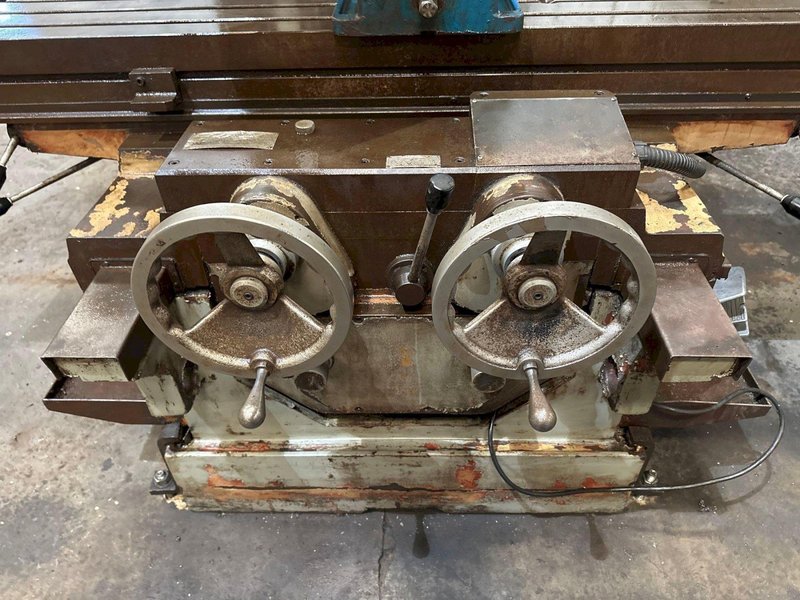 Sharp Model KMA-2 Vertical Milling Machine