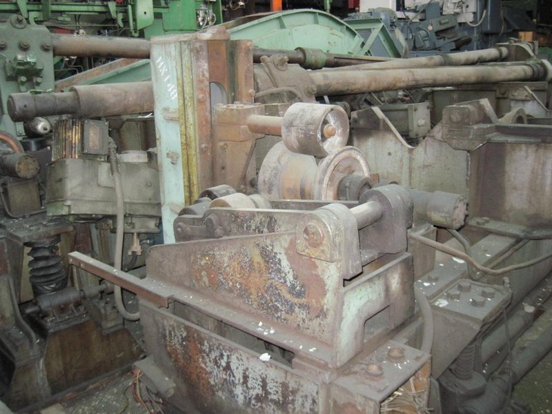 4&#039; - 9-1/2&#039; X 30&#039; BARDONS &amp; OLIVER AUTOMATIC INFEED TABLE: STOCK #51700