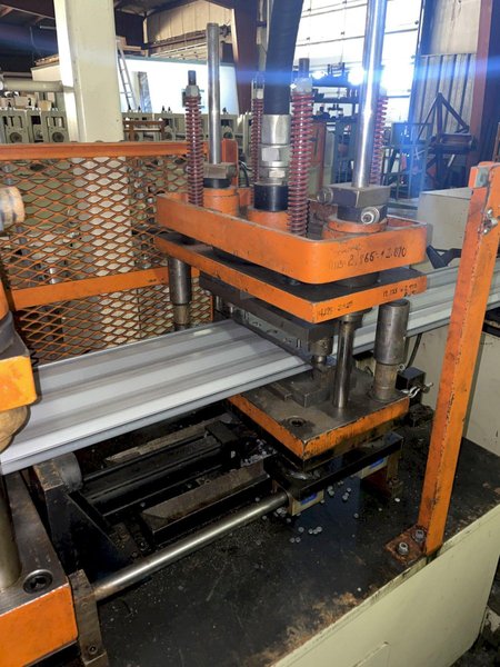 7 TON &amp; 3 TON AIRAM TRAVELING PUNCH &amp; CUTOFF PRESSES: STOCK #18420