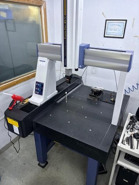 5.7.4 Mitutoyo Crysta Plus M574 CMM, 2012 – Available Immediately