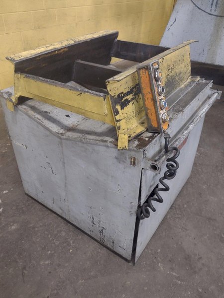 20,000 LB 10 TON X 48&quot; RED BUD (RBI) MOTORIZED COIL REEL / UNCOILER &amp; STRAIGHTENER FEED LINE: STOCK #15277