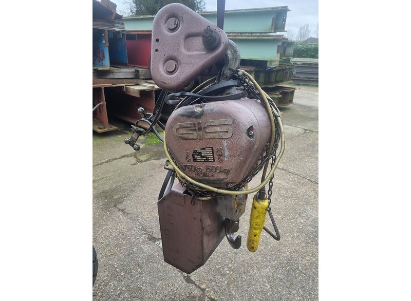 GIS - electric chain hoist 1500 kg