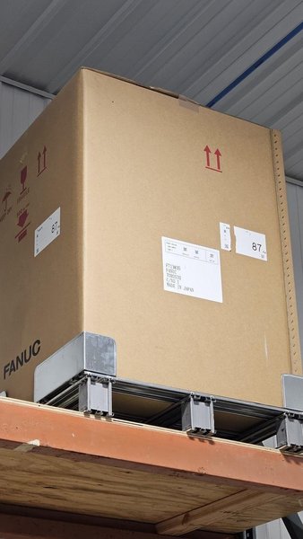 Fanuc LR Mate 200iD/7L 6-Axis Compact Robot w/7kg Payload, 2021 – (New in box)