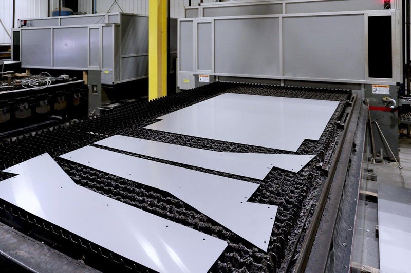 Cincinnati CL 940 6’ X 12’ 4KW Fiber Laser