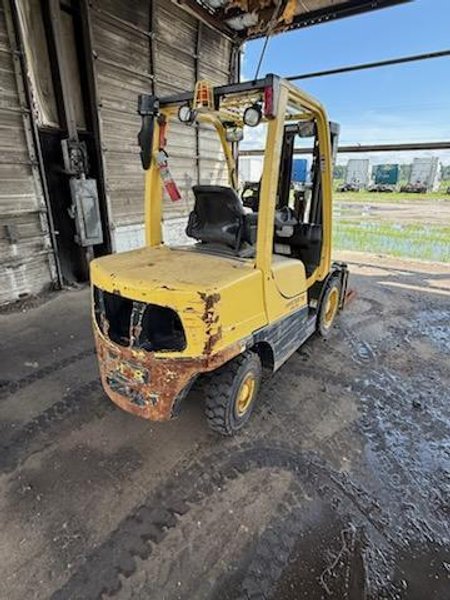 Hyster H70FT 7,000 lb LPG Pneumatic Forklift, 2021 – PSI 2.4L Engine, Powershift, Side Shift