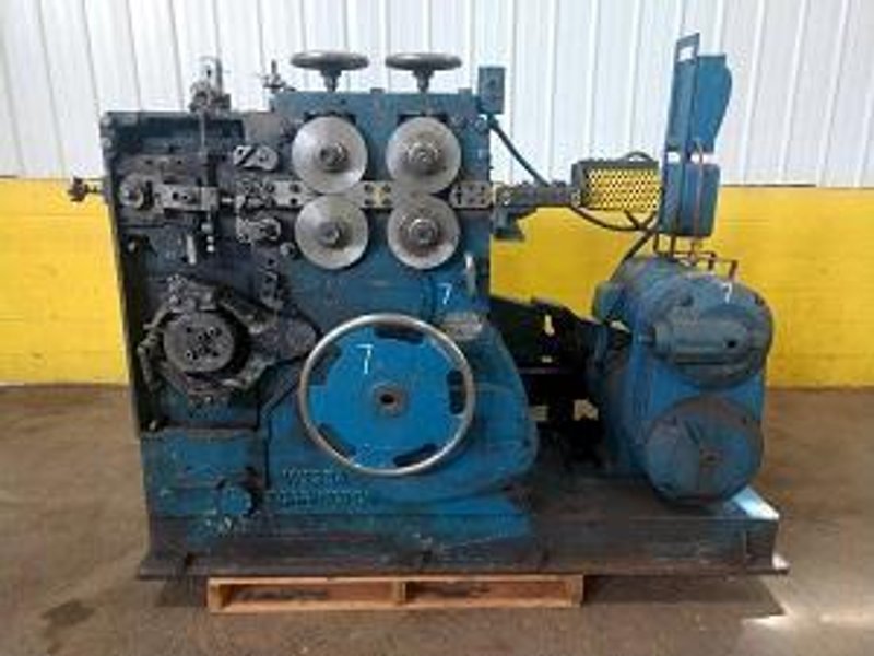 TORRINGTON M# W125A SPRING COILER WITH TORSION ATTACHMENT