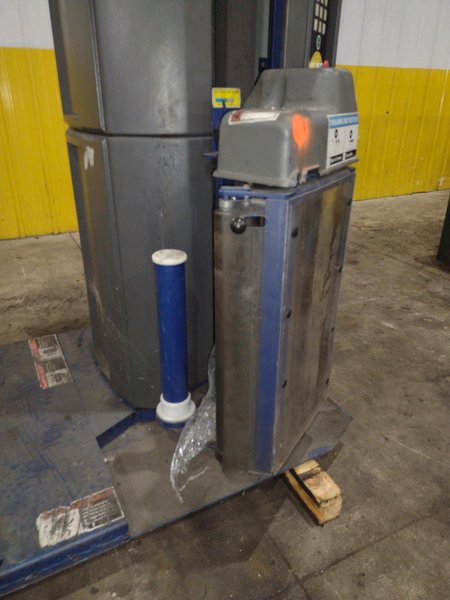 LANTECH MODEL #Q300 PALLET WRAPPER: YOBRO #25268
