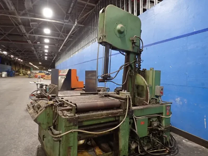 Doall 26" Throat Vertical Band Saw - Tf-2430sa