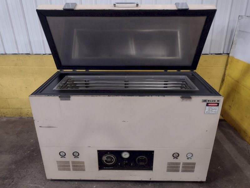 -120 DEGREE BLUE-M MODEL #B3005-Q ENVIRONMENTAL CHAMBER: STOCK 17356