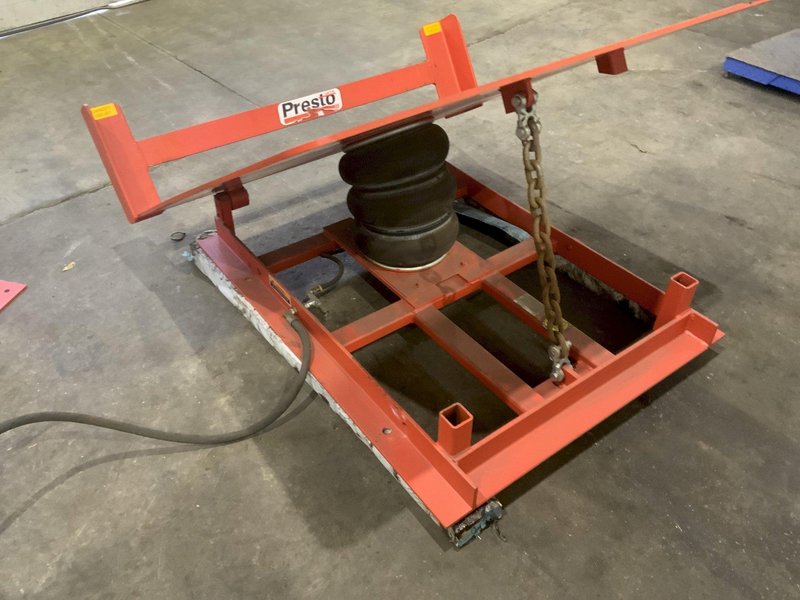 48" X 48" PRESTO ECOA AT10-4848 PNEUMATIC LIFT TABLE: STOCK #81078