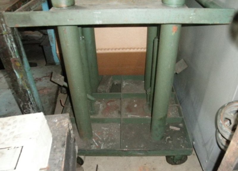 2000 Lb. LEXCO Die Handler w/30" x 36" Roller Top, Adjustable Height