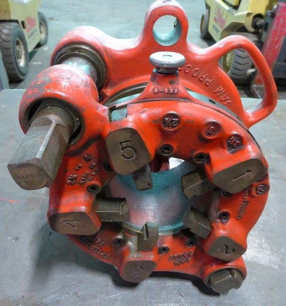 RIDGID Geared Pipe Threader No. 141, 2-1/2&quot; - 4&quot; Capacity Pipe &amp; Conduit