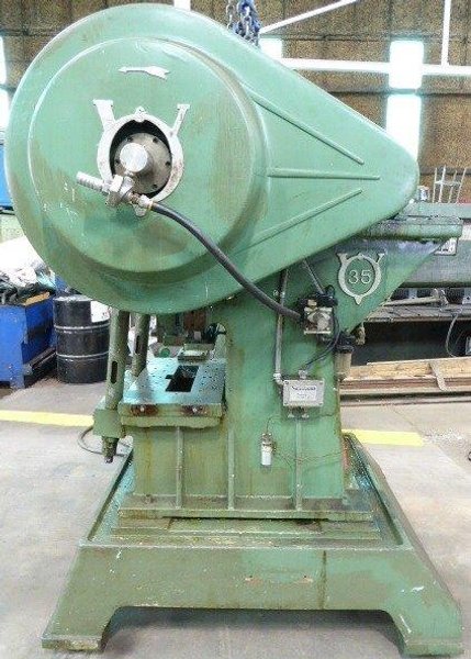 35 Ton V &amp; O No. 35-ST, 1-1/2" Str., 10" S.H., 200-600 SPM, 16" x 29" Bed, A.C., 7.5 HP