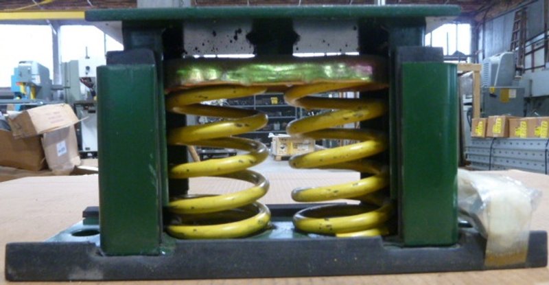 SPRING ISOLATION MOUNT: Color-Green w/ yellow springs, (3) Available