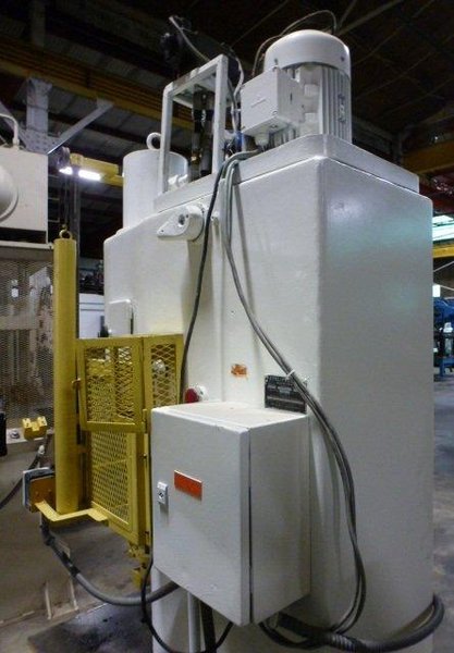 16 Ton EITEL No. P16A, Gap, 16" Stroke, 21" D.L., 17" x 17" Bed, 9" Thr., Clean