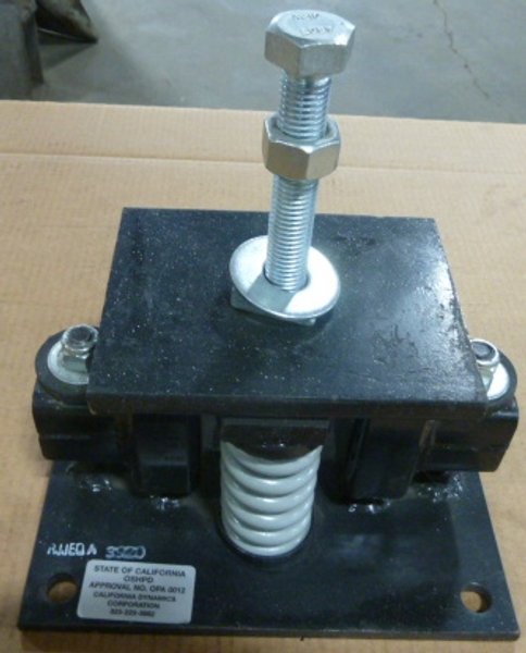 SPRING ISOLATION MOUNT: Cali. Dynamics, Model: RJJEQA3920 (4) Available